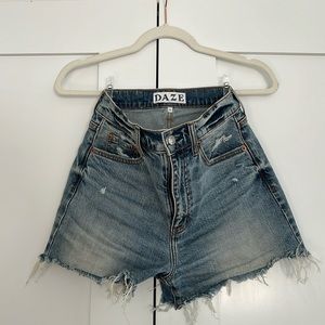 Daze high rise Jean shorts size 24